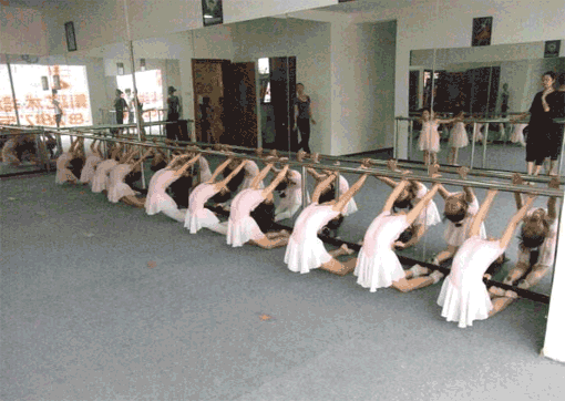 艺馨舞蹈培训中心——愿意帮助更多的人实现自己的舞蹈梦