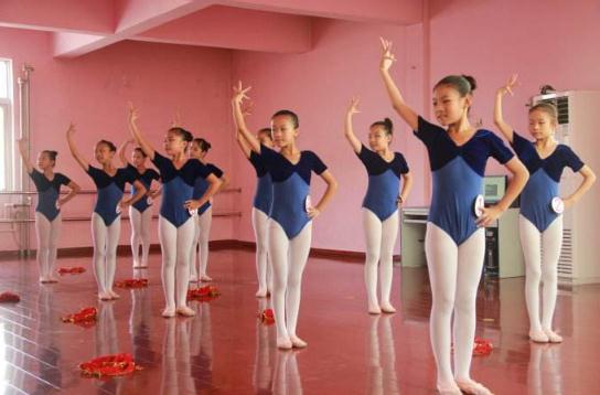 馨艺舞蹈——一体化的全方位立体式咨询