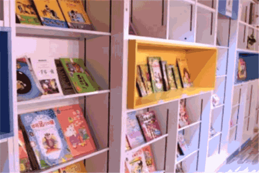 百草园书屋——丰富的图书库藏，优雅舒适的阅读环境