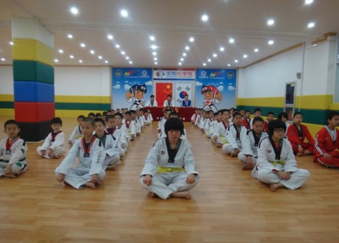宏翰跆拳道——采用了教育部提倡的培养综合素质的合作式教学模式