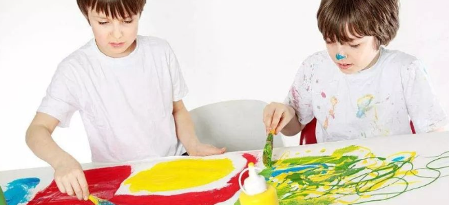 童绘视觉艺术中心——对艺术大师名作的鉴赏，拓宽儿童视野；引导儿童以开放的心态