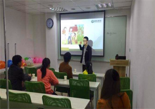 文伯乐教育——注重培养学生的汉字、汉语学习兴趣，拓展学生的知识面，提高学生文化