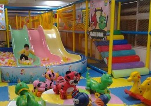 迪乐尼儿童乐园——一站式满足儿童的成长需求及父母的消费需求