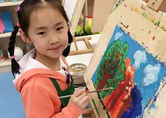 蒲公英少儿美术——积累与创新，形成一整套适合少年儿童学的核心课程。
