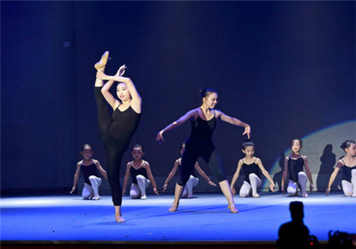 艺翔舞蹈学校——发现趣味，体验学习带来的快乐，寓教于乐