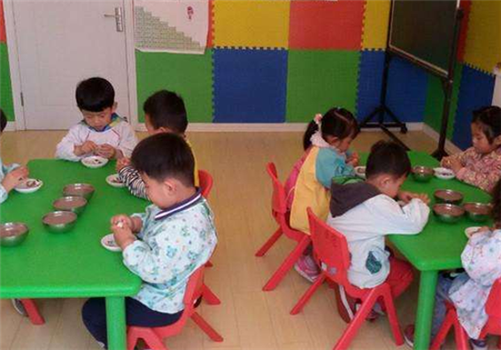朝阳幼儿园——为3-6岁儿童量身打造,集互动性,系统性,趣味性于一体