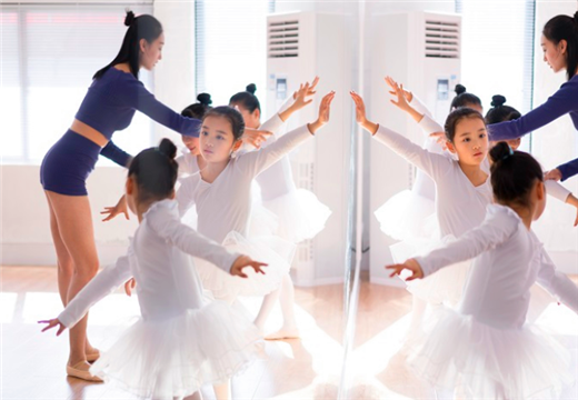 贝儿舞蹈——国内最专业的舞蹈培训之一，教学风格深受学员喜爱?