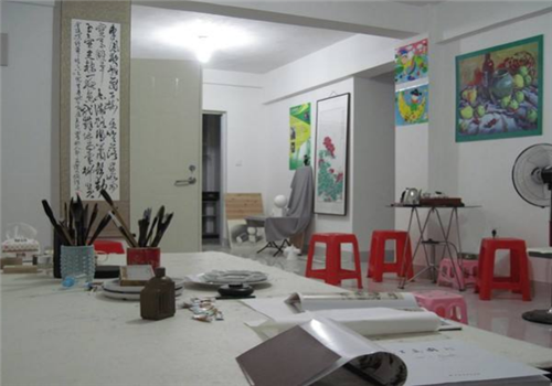 云虹美术画室——丰富的美术教学实践经验，独特的美术教学方法和先进的教学理念