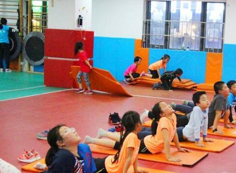 易体能少儿体能运动馆——增强体能的培养对运动的浓厚兴趣和良好习惯