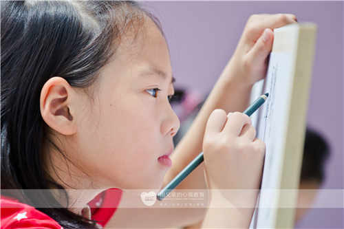 儿童美术绘画教育