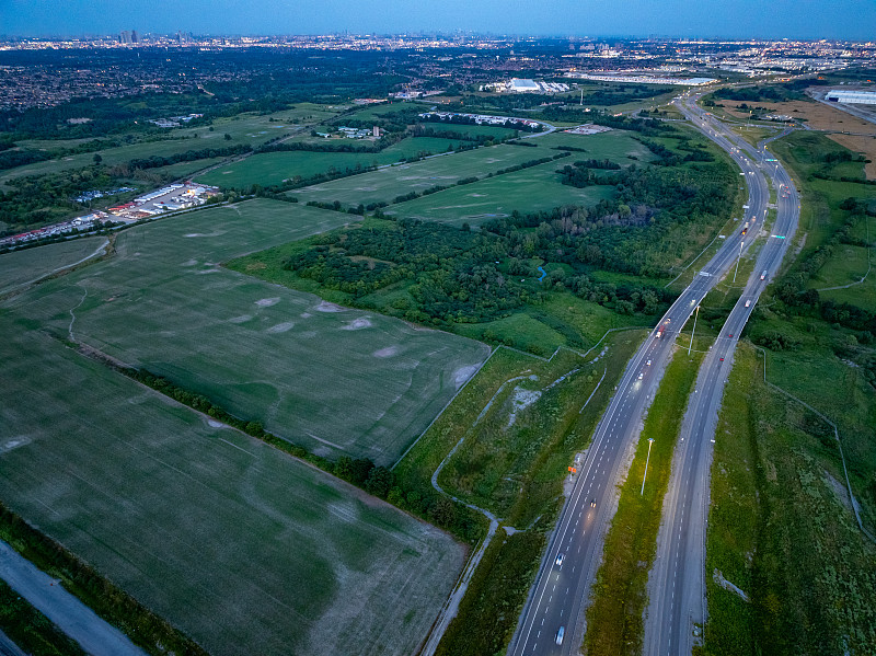 跟美国人谈价格，除了降价，还能聊什么？