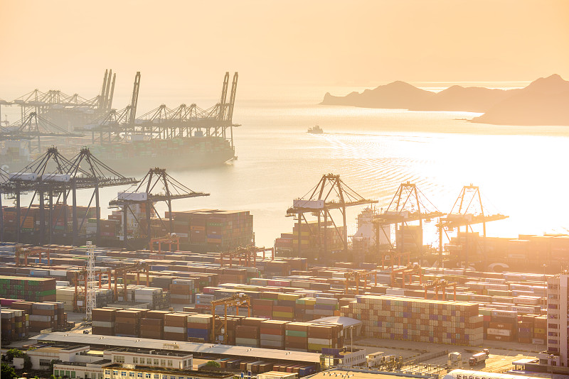 国际快递价格是怎么算的