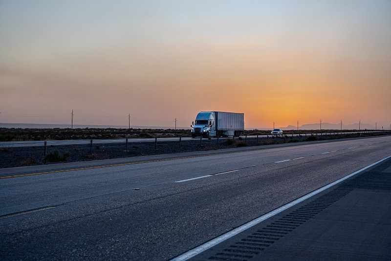 跨境电商新手卖家一定要注意这些问题（内附跨境电商新手入门知识）