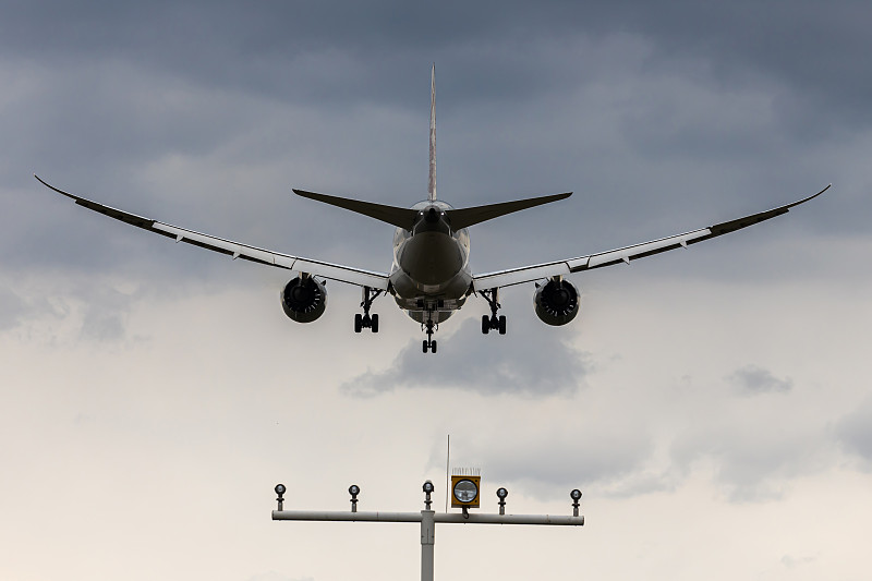 寄美国药品快递,寄美国药品快递多少钱