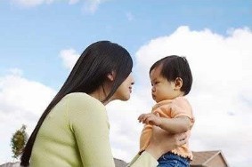 家长用儿语对宝宝说话好不好？
