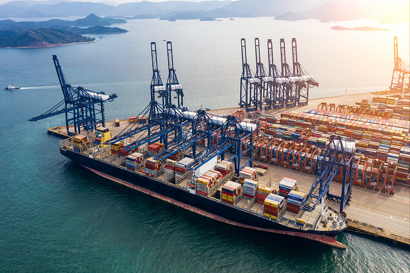 深度解析2025年中美快递比较各自有哪些优点及缺点