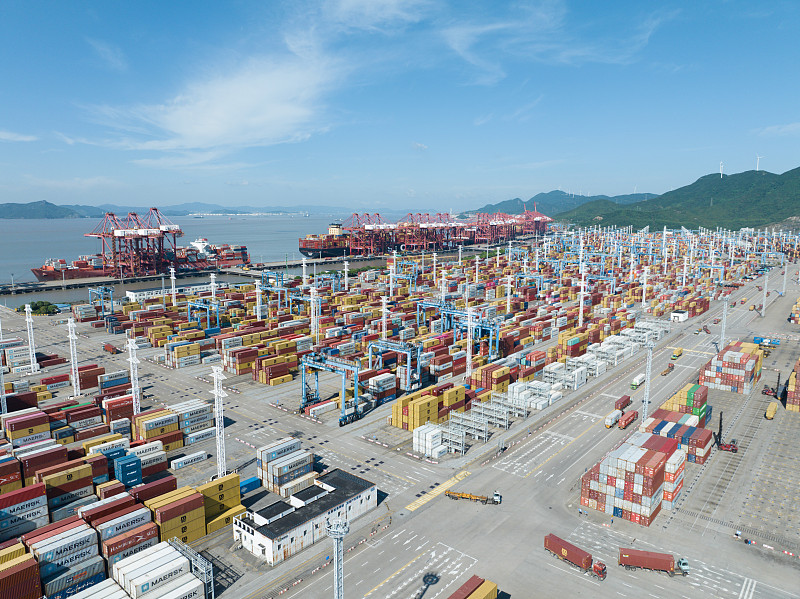 空运收费多少钱一公斤? （全面解析空运收费标准及影响因素）