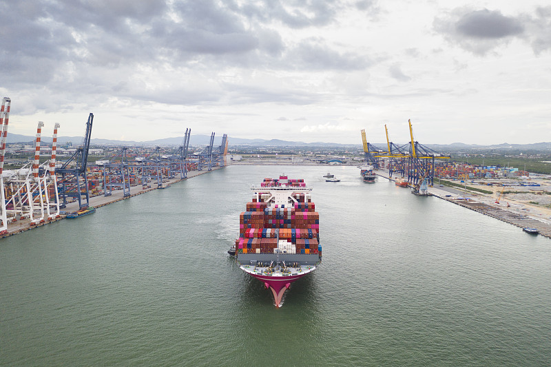 跨境卖家可以根据关税免征额定价