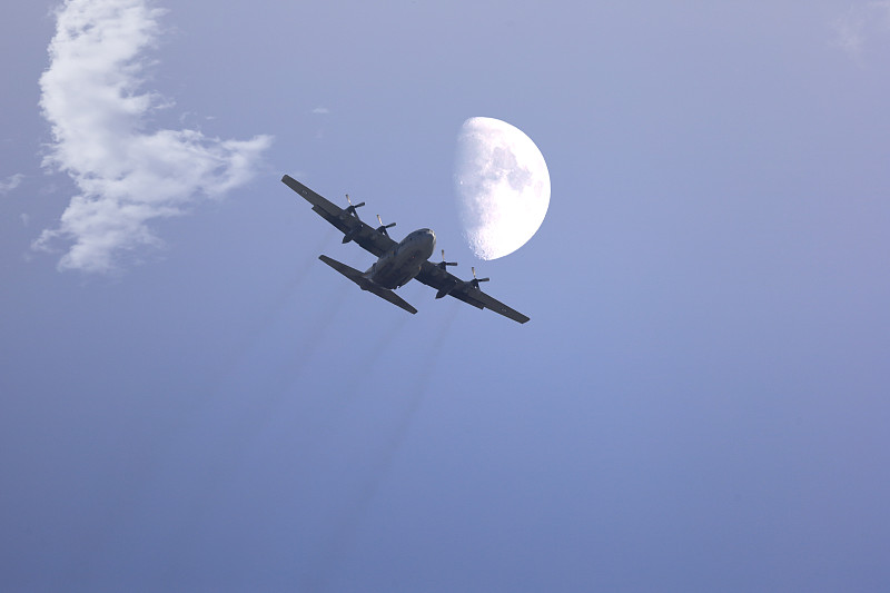 搬家到美国行李空运包装及流程解析