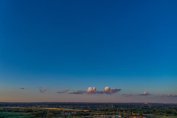 深圳市欣欣物流有限公司