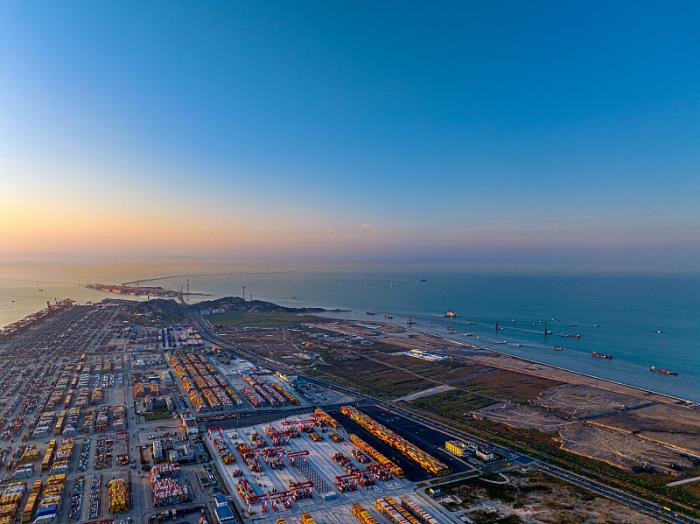 福建泉州市旗隆物流有限公司简单材料 福建泉州市旗隆物流有限公司简单材料