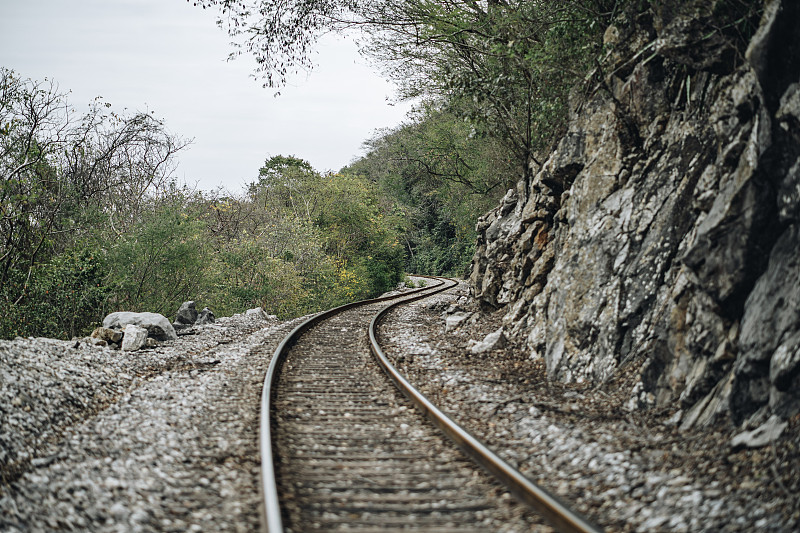 上海芳明物流有限公司