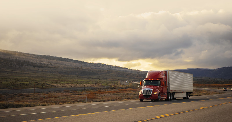 赤峰佳辉物流有限公司