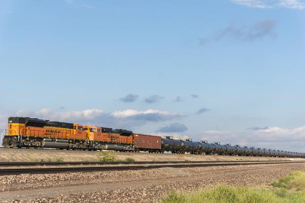深圳市万舱国际物流有限公司