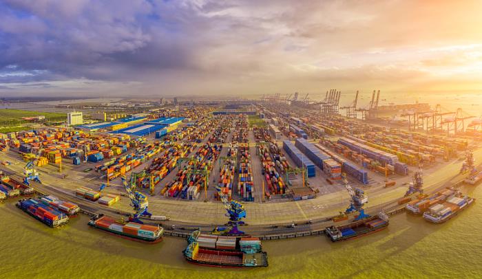 青岛陆海顺通物流有限公司简要概要