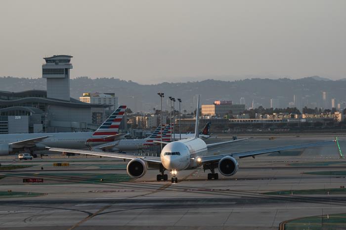 深圳市人和物流有限公司