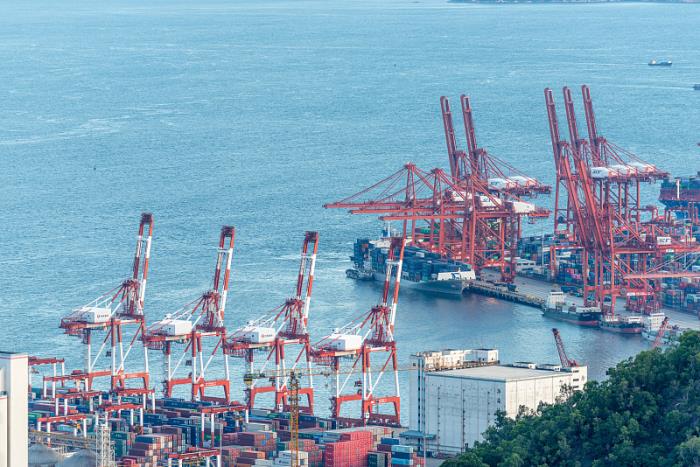 中国发大型货到美国要多少钱