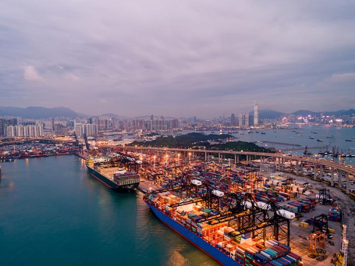 告别物流延误，专业货代团队，全球港口无缝衔接