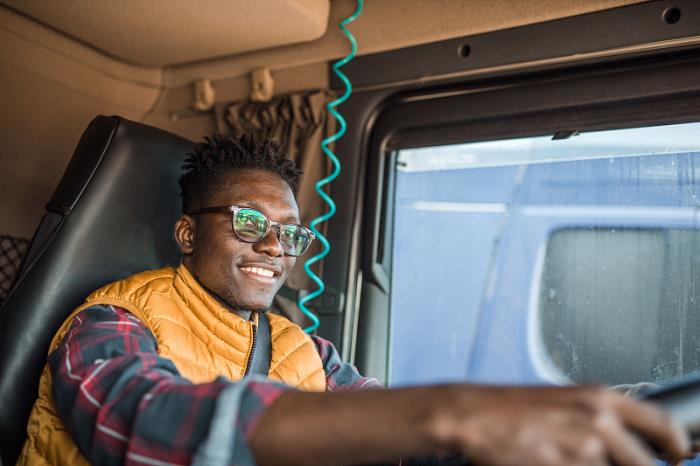 国际货运代理连接全球贸易的重要桥梁，让全球物流更简单