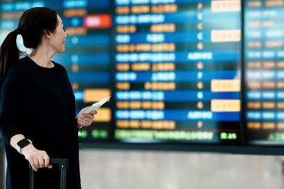 国际海运到美国港口后，如何办理清关手续？