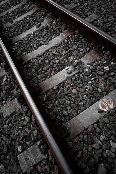 多式联运深圳国际物流的航空与铁路发展