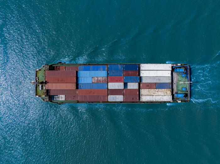 特朗普又威胁欧洲:不许买俄油,得对华施压 特朗普又威胁欧洲:不许买俄油,得对华施压