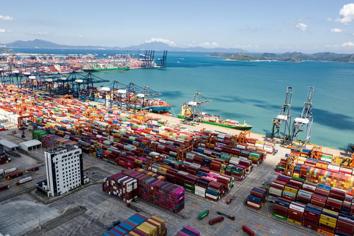 全国首辆“AI”外卖配送车，在武汉首发