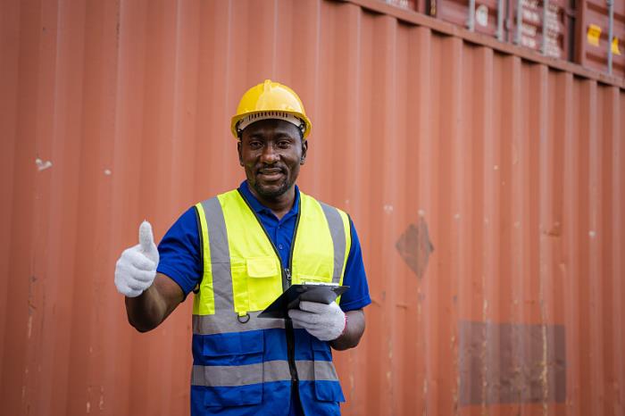 全国首单跨境人民币集装箱出口融资租赁业务落地天津