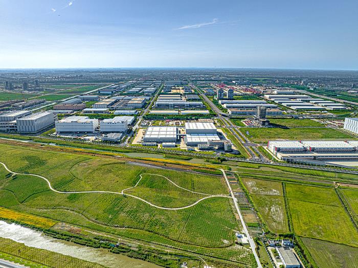 Temu跨境电商加速本地化战略（2025 年底英国本土订单占比将达 50%）