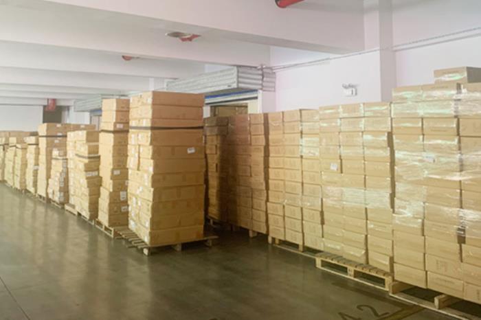 美国海运多少钱一个方?