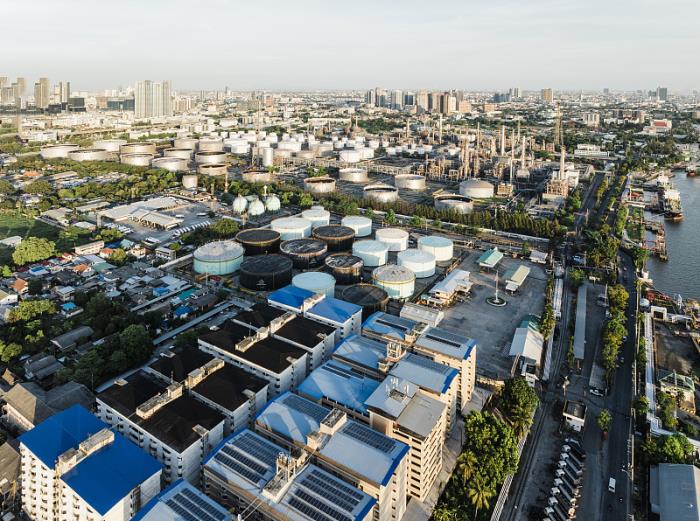 跨境电商平台亚马逊投资 1.5 亿欧元在法新建物流中心（预计 2026 年底运营）