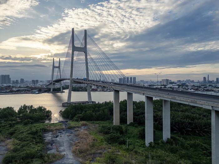 2025年首列天津港经霍尔果斯直达塔什干中亚班列发车