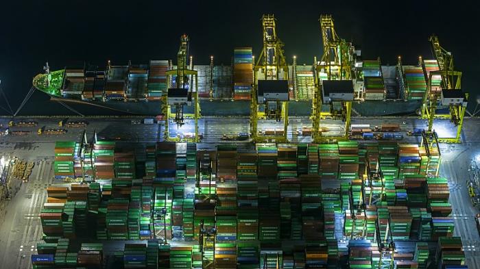 哈萨克斯坦农产品运贸专列抵达武汉