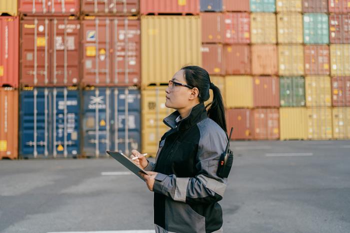 伟创电气：碳化硅驱动器已小批量出货