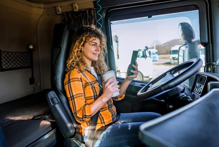 凤凰航运：实控人李建明已解除强制措施