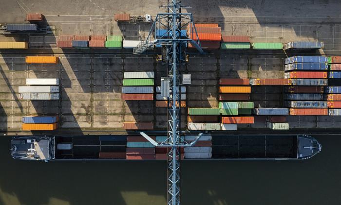 香山股份旗下公司与亿纬锂能战略合作