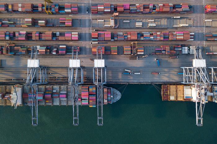 工作太辛苦?一船员跳船逃跑! 工作太辛苦?一船员跳船逃跑!