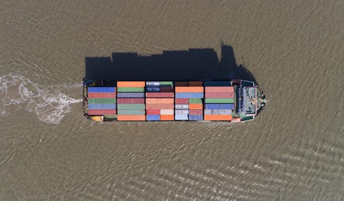 日元逆势走强背后：日本政坛地震如何撼动全球金融市场？