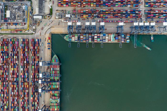 乌克兰敖德萨遭空袭,一土耳其货船受损 乌克兰敖德萨遭空袭,一土耳其货船受损