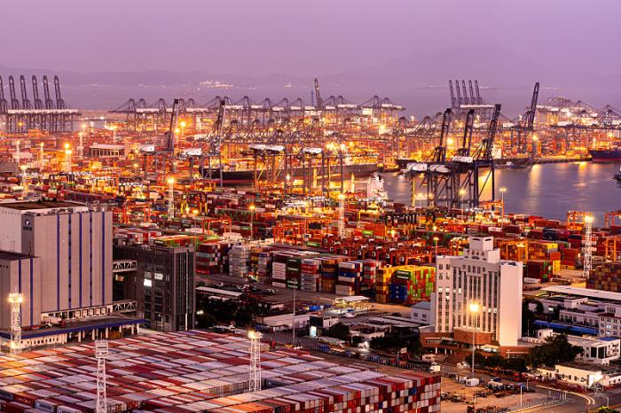 台风蓝色预警！今年第27号台风“天琴”已移入南海